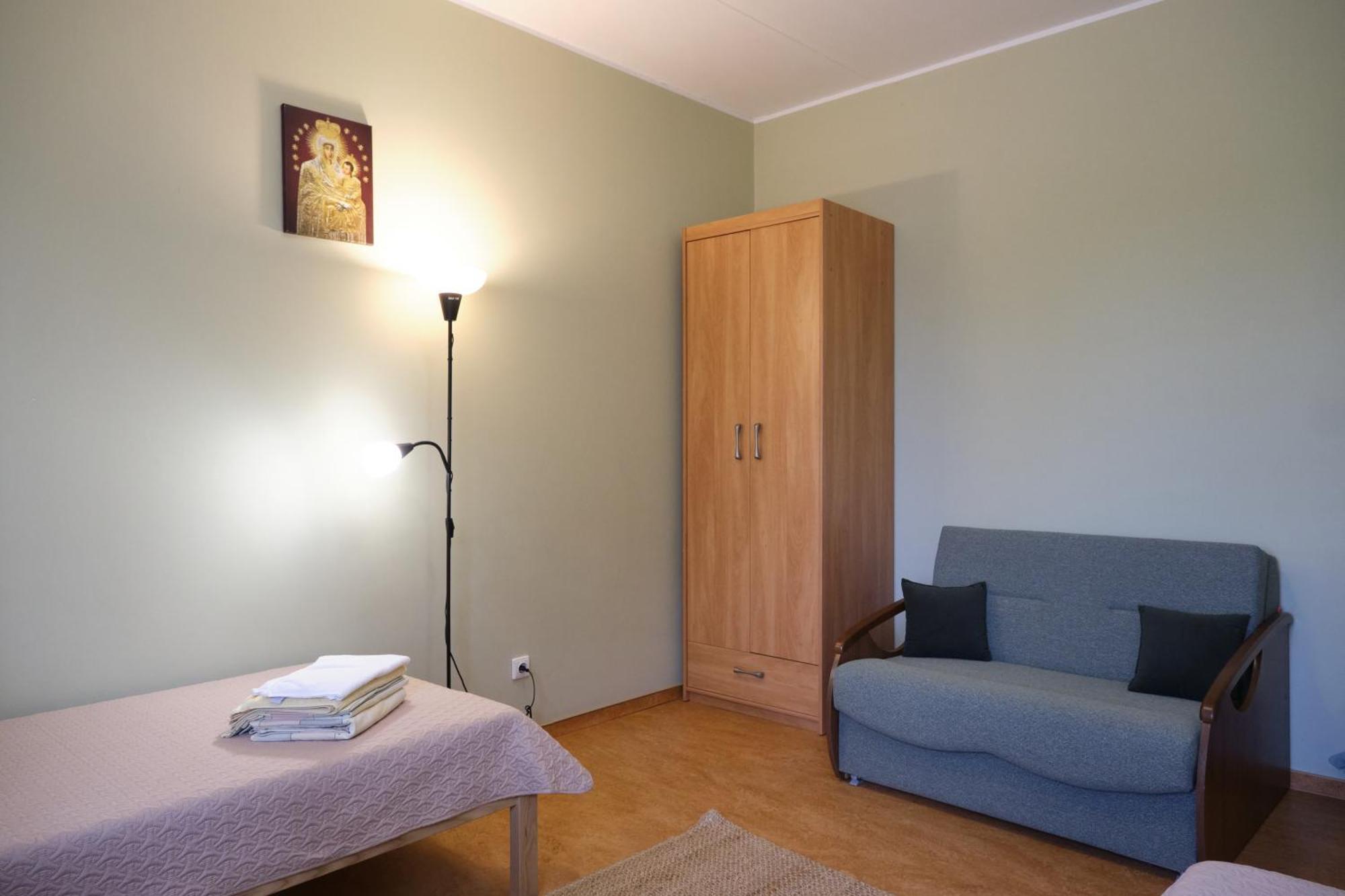 Jono Pauliaus II Piligrimu Namai Aparthotel Raseiniai Exterior photo